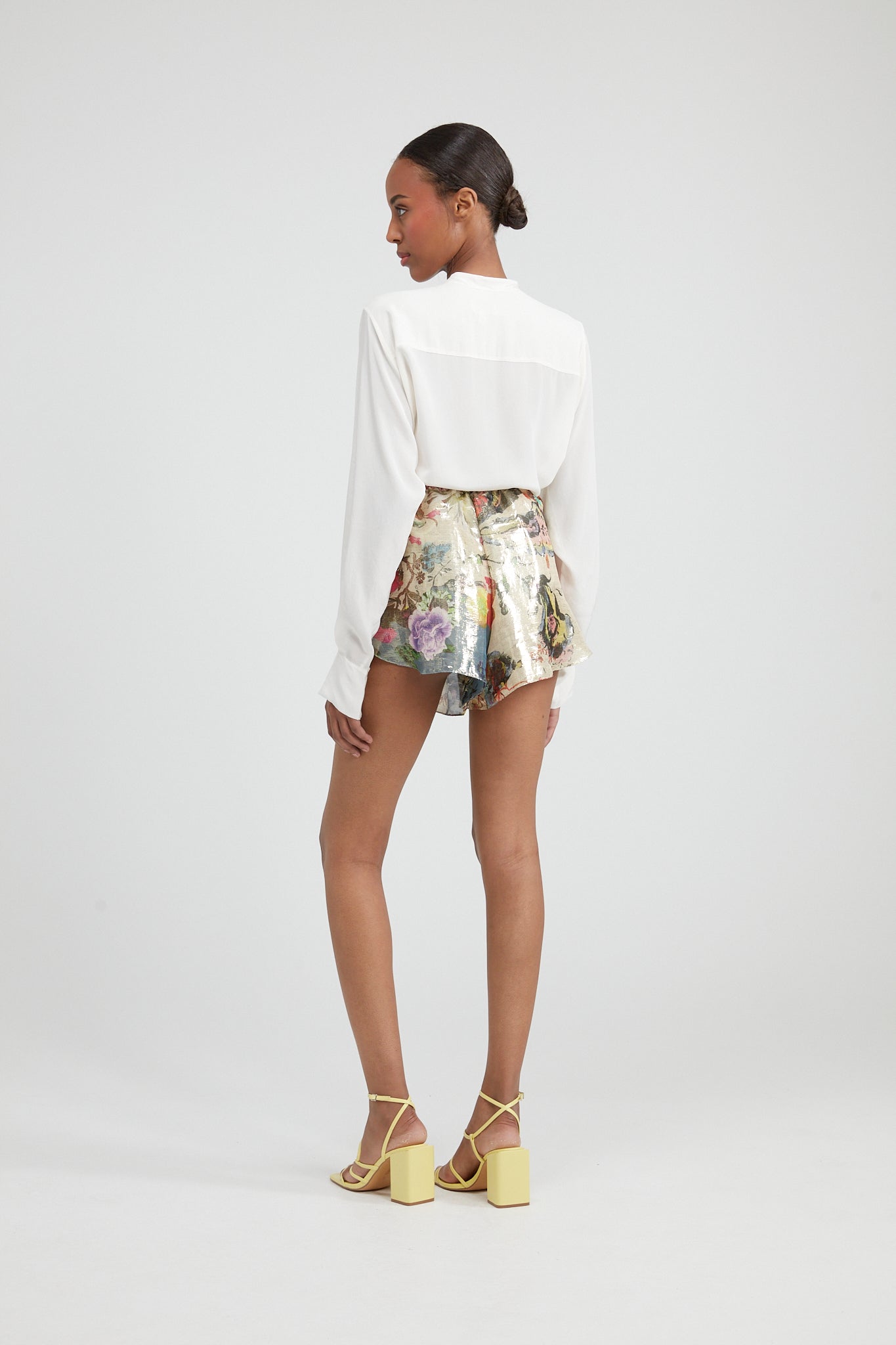 Grace Shorts in Okoye in Bloom