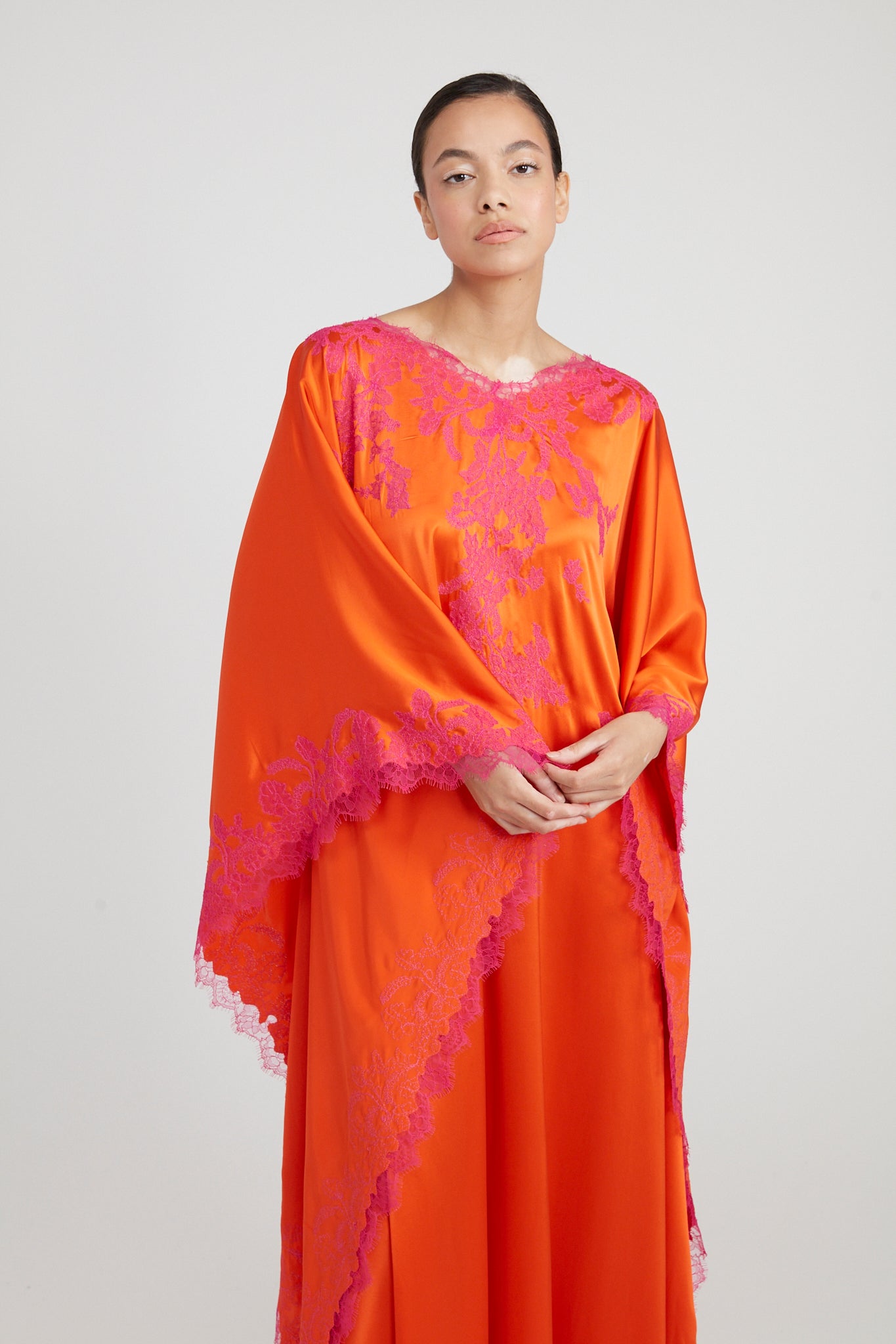 Tokoni Kaftan in Sweet Orange